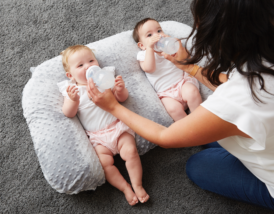 Twin Feeding Pillow - 1 cover included